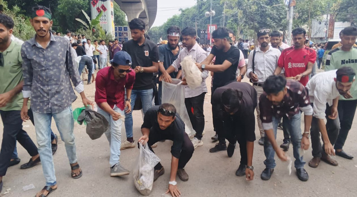 সমাবেশস্থল পরিষ্কার করলেন ছাত্রদল নেতাকর্মীরা